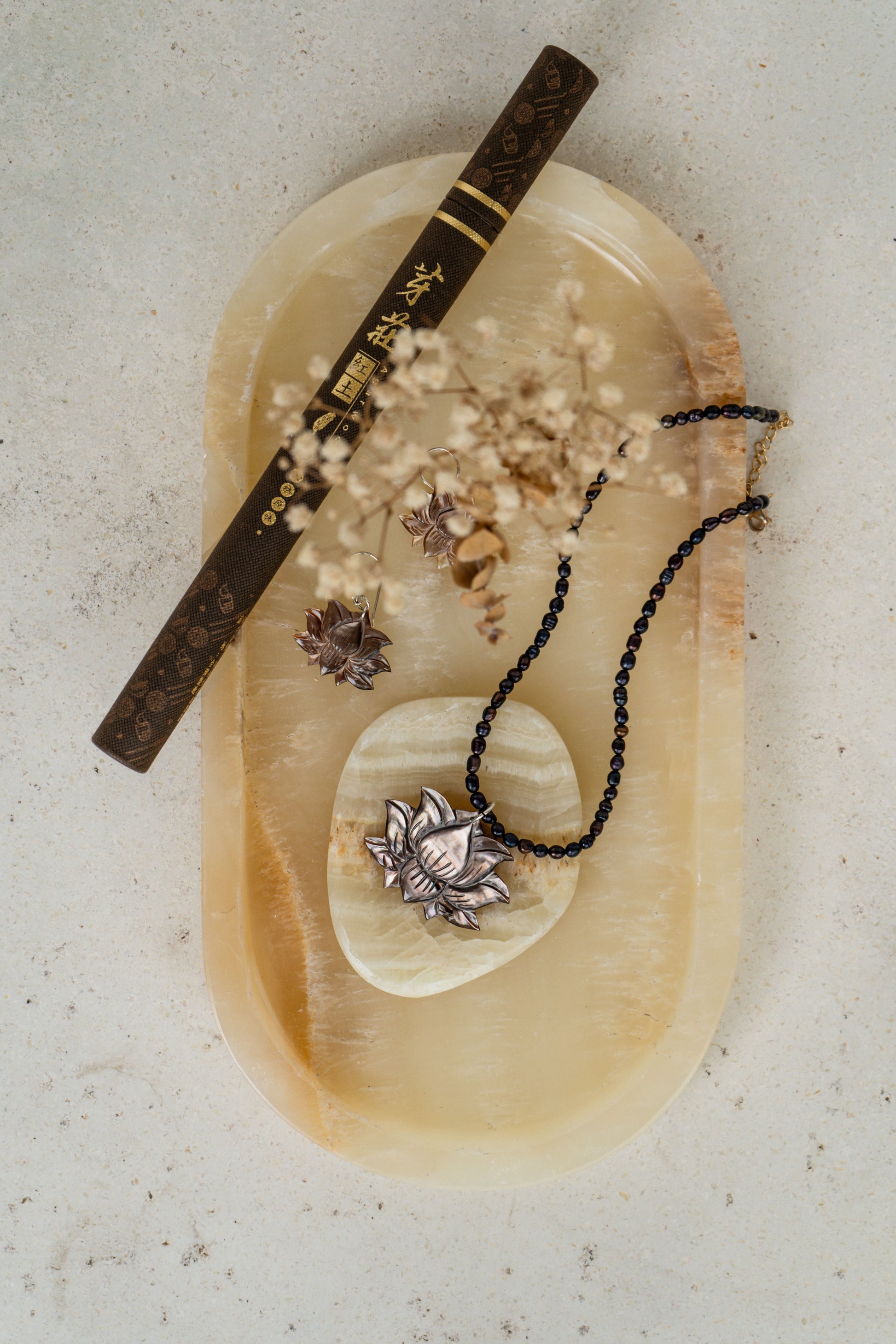 Noir Lotus Collar Necklace Black Mini Pendant Tiyara Soul Wear