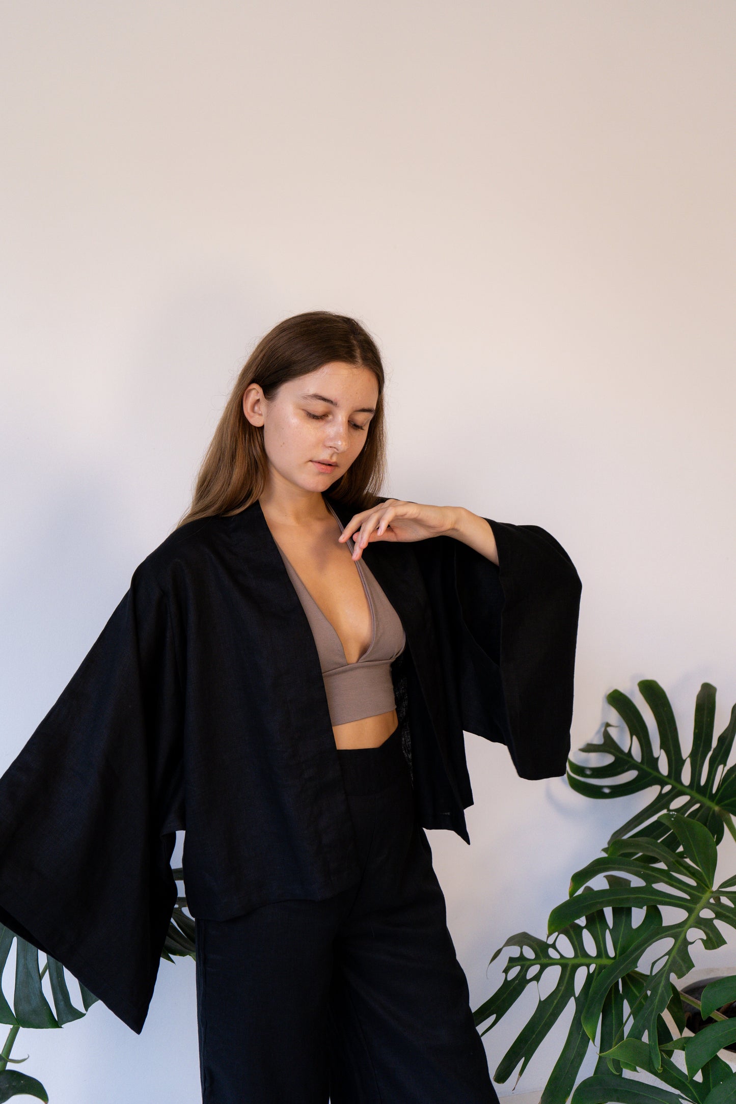 Makoto Kimono - Linen - Black Onyx Tiyara Soul Wear