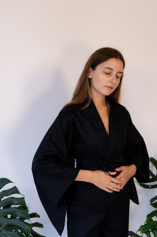 Makoto Kimono - Linen - Black Onyx Tiyara Soul Wear