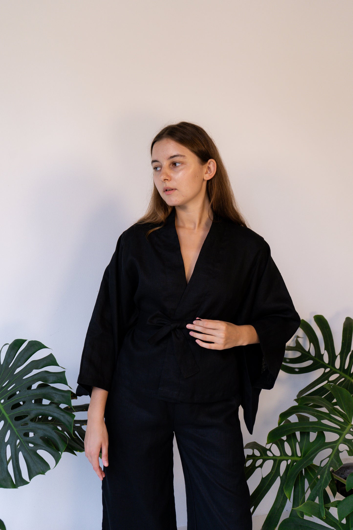 Makoto Kimono - Linen - Black Onyx Tiyara Soul Wear