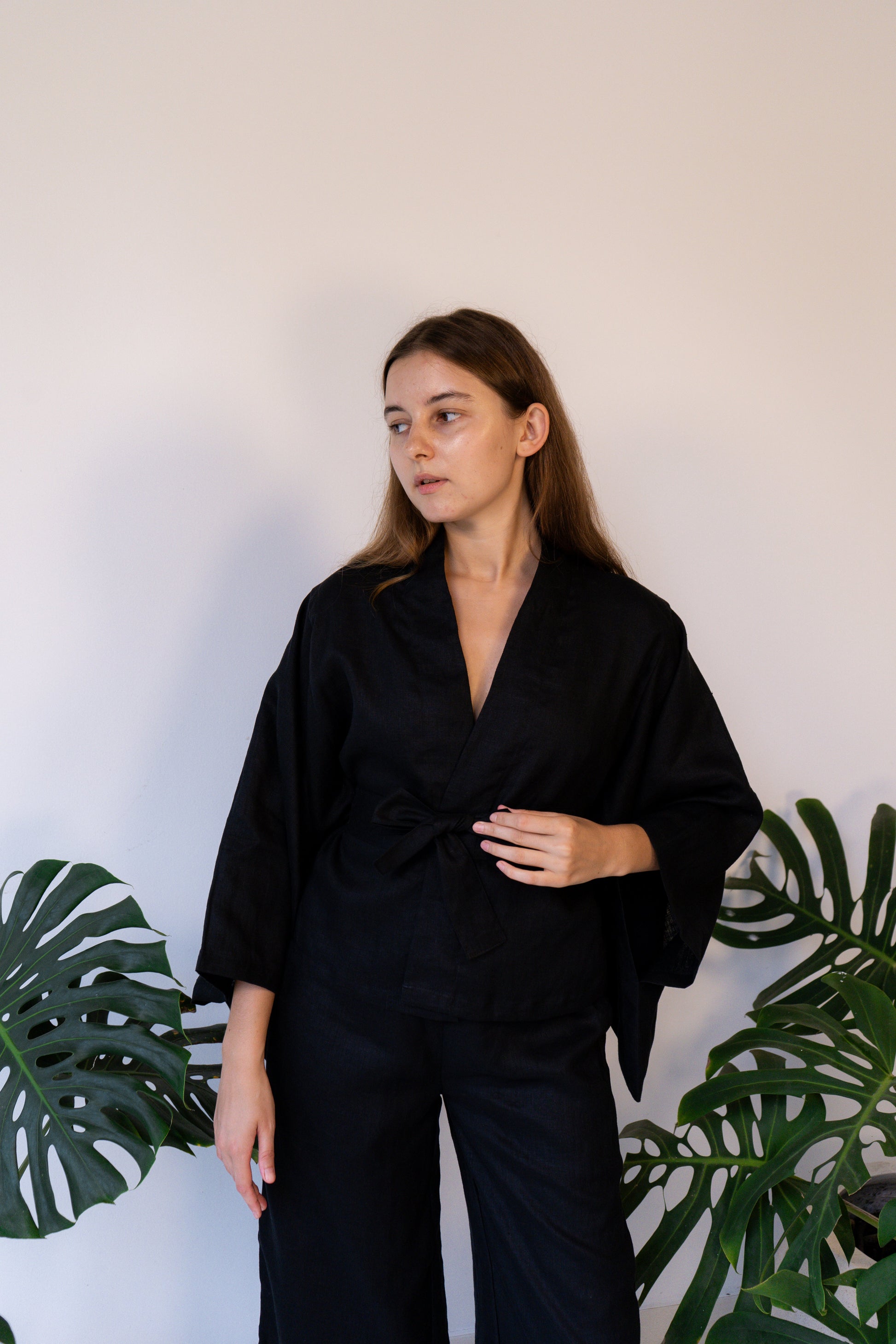 Makoto Kimono - Linen - Black Onyx Tiyara Soul Wear