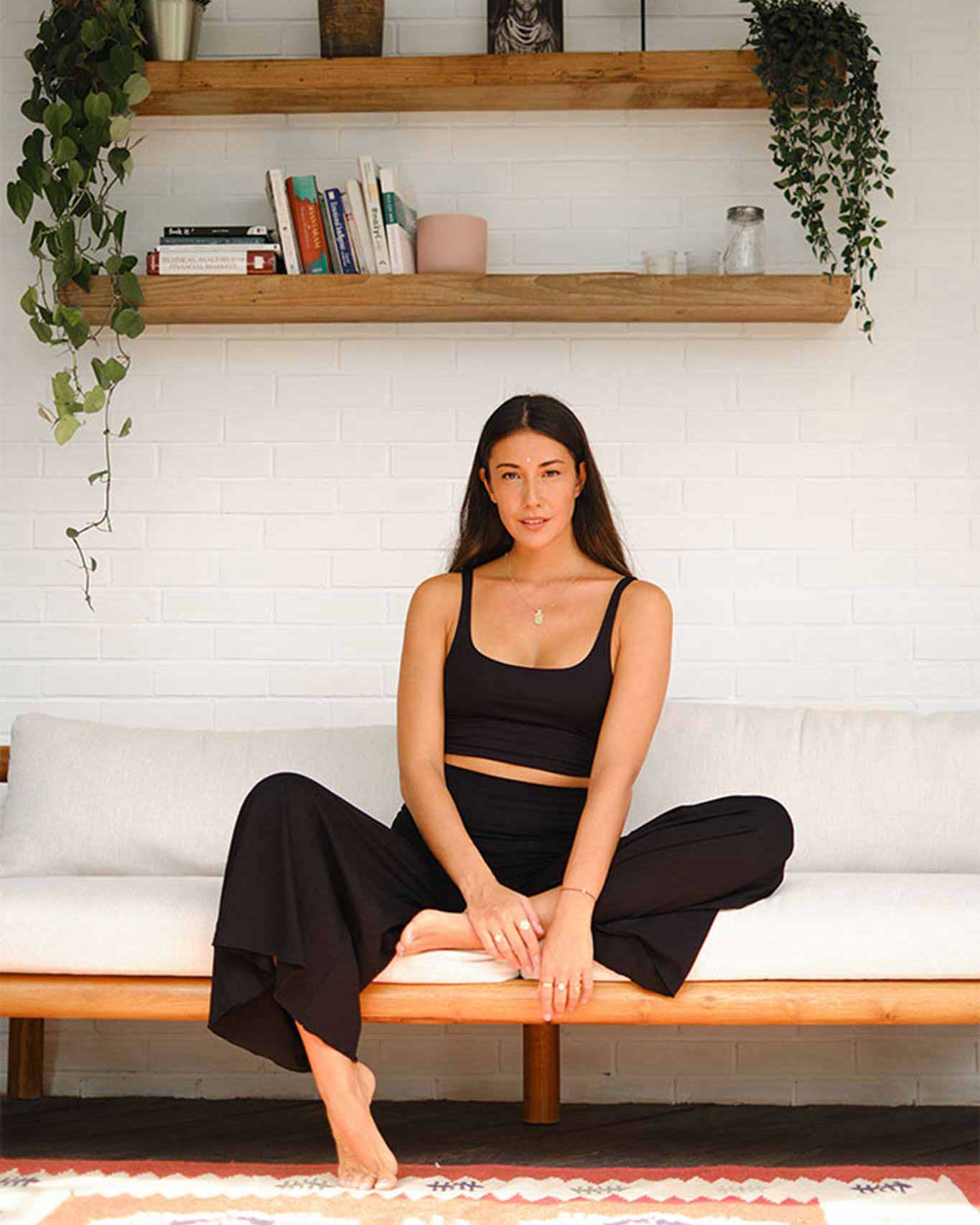 Sia Top - Bamboo - Black Onyx Tiyara Soul Wear