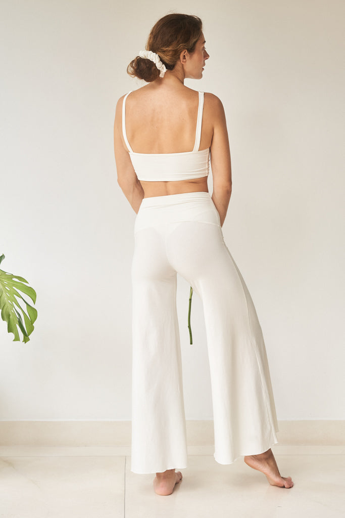 Sia Pant - Bamboo - Pearl White Tiyara Soul Wear