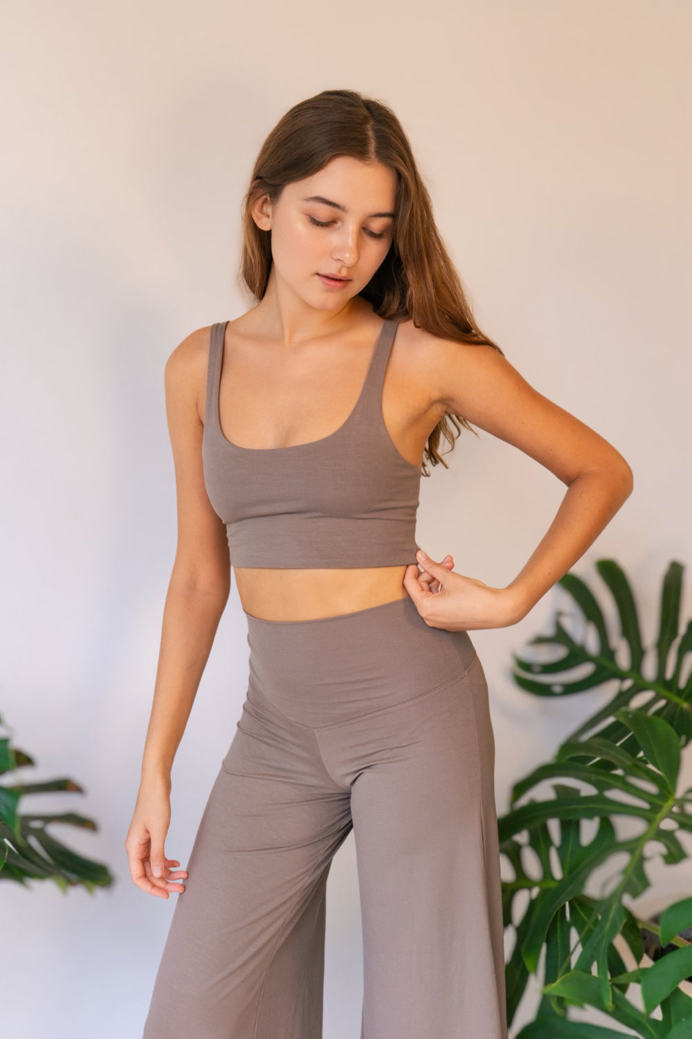 Sia Pant - ECOVERO™ - Stone Gray Tiyara LLC