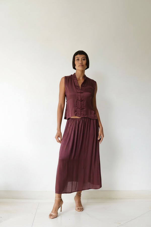 Lin Skirt Autumn Plum, Lyocell silk, studio