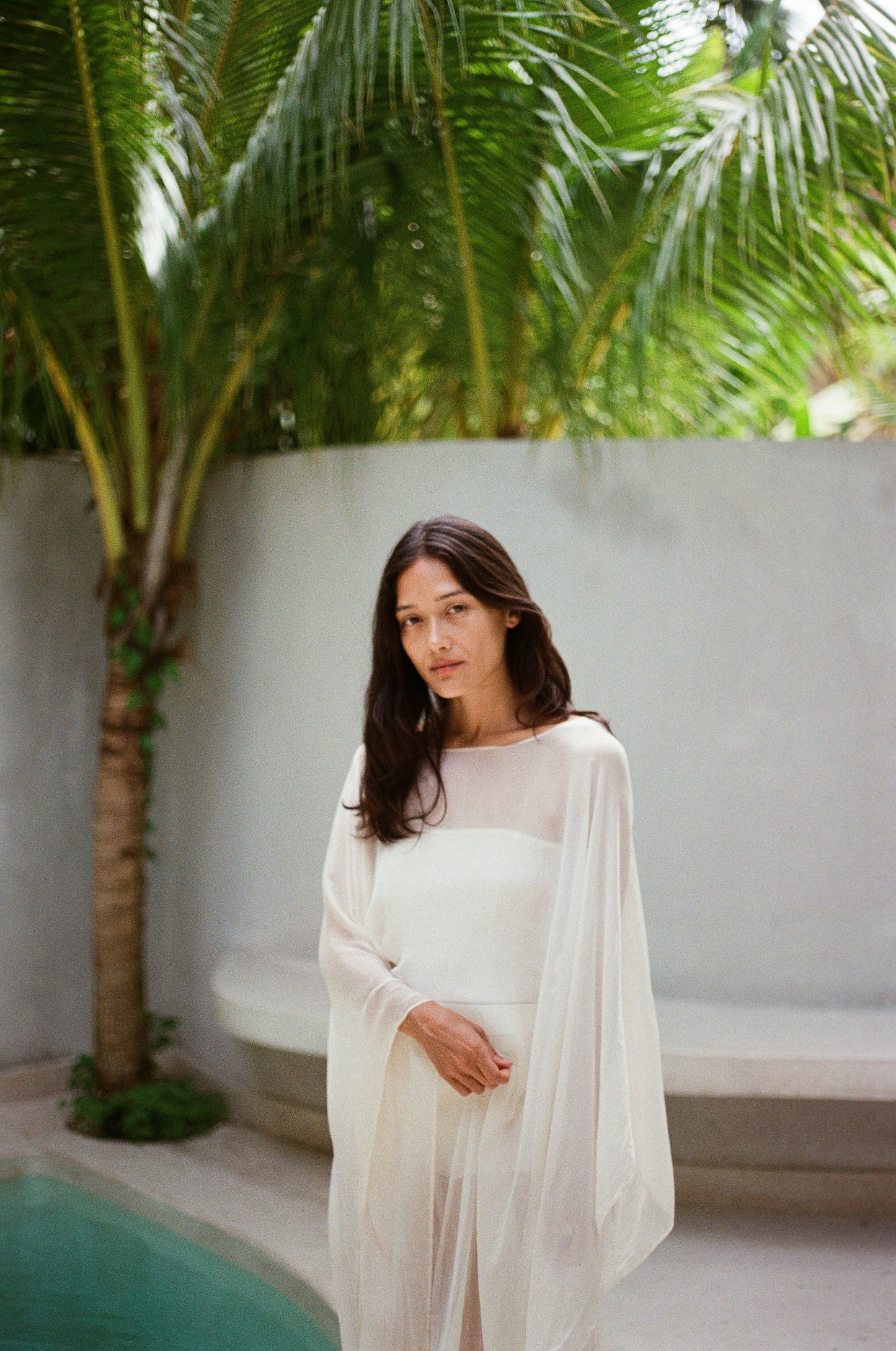 Yun Poncho - Silk - White Lotus