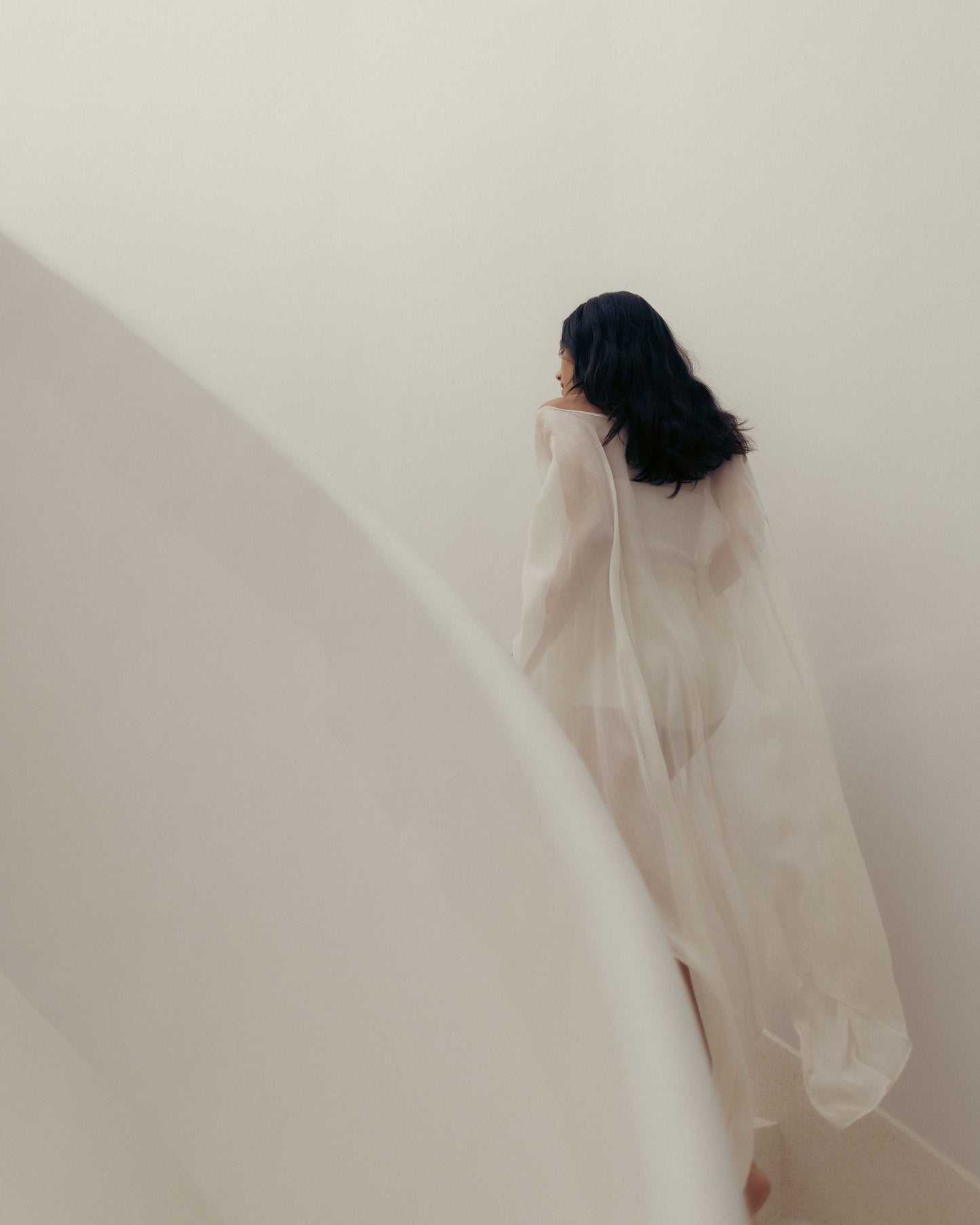 Yun Poncho - Silk - White Lotus