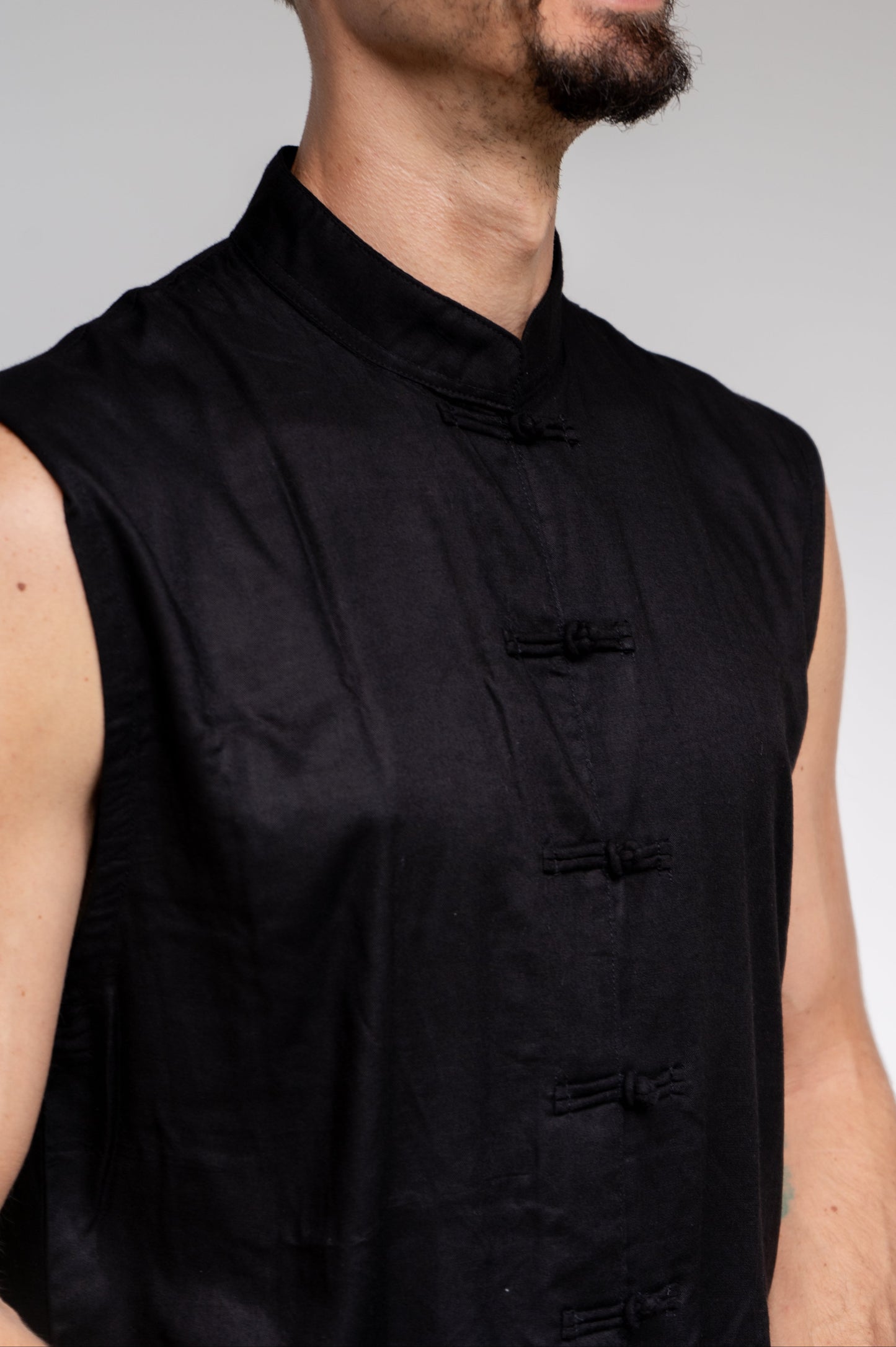 Jing Vest – Premium Rayon – Black Jade