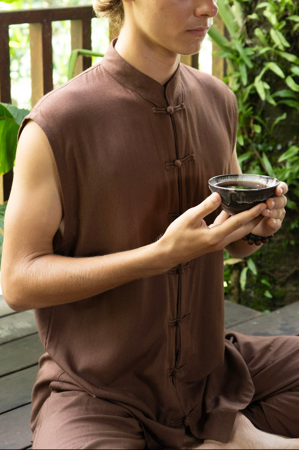 Jing Vest – Premium Rayon – Earth Cacao