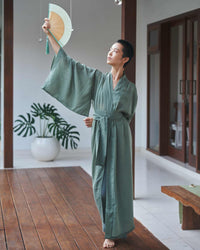 Nuwa Kimono, Tencel, Jade, view 2