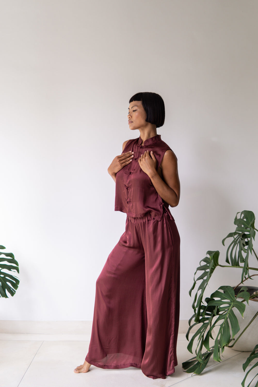 Lin Vest, Lyocell Silk, Autumn Plum, view 4