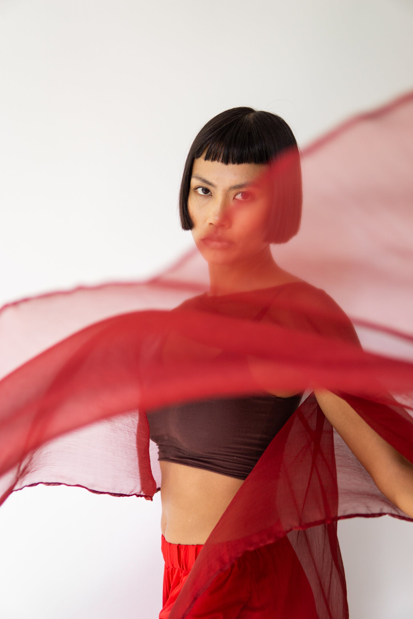Yun Poncho – Silk Crinkle – Sacred Maroon